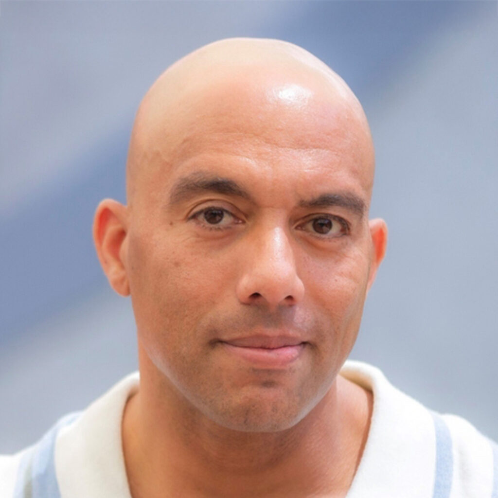 Gabriel Portuondo headshot